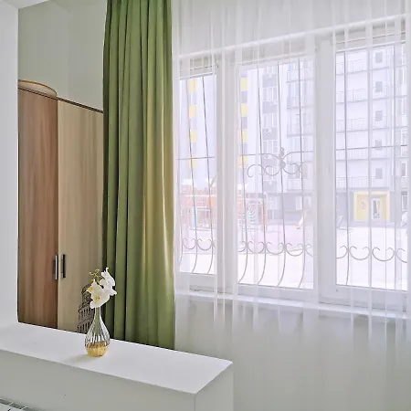 Apartaments Oskar Baisheva 28/4 Almaty Exterior photo
